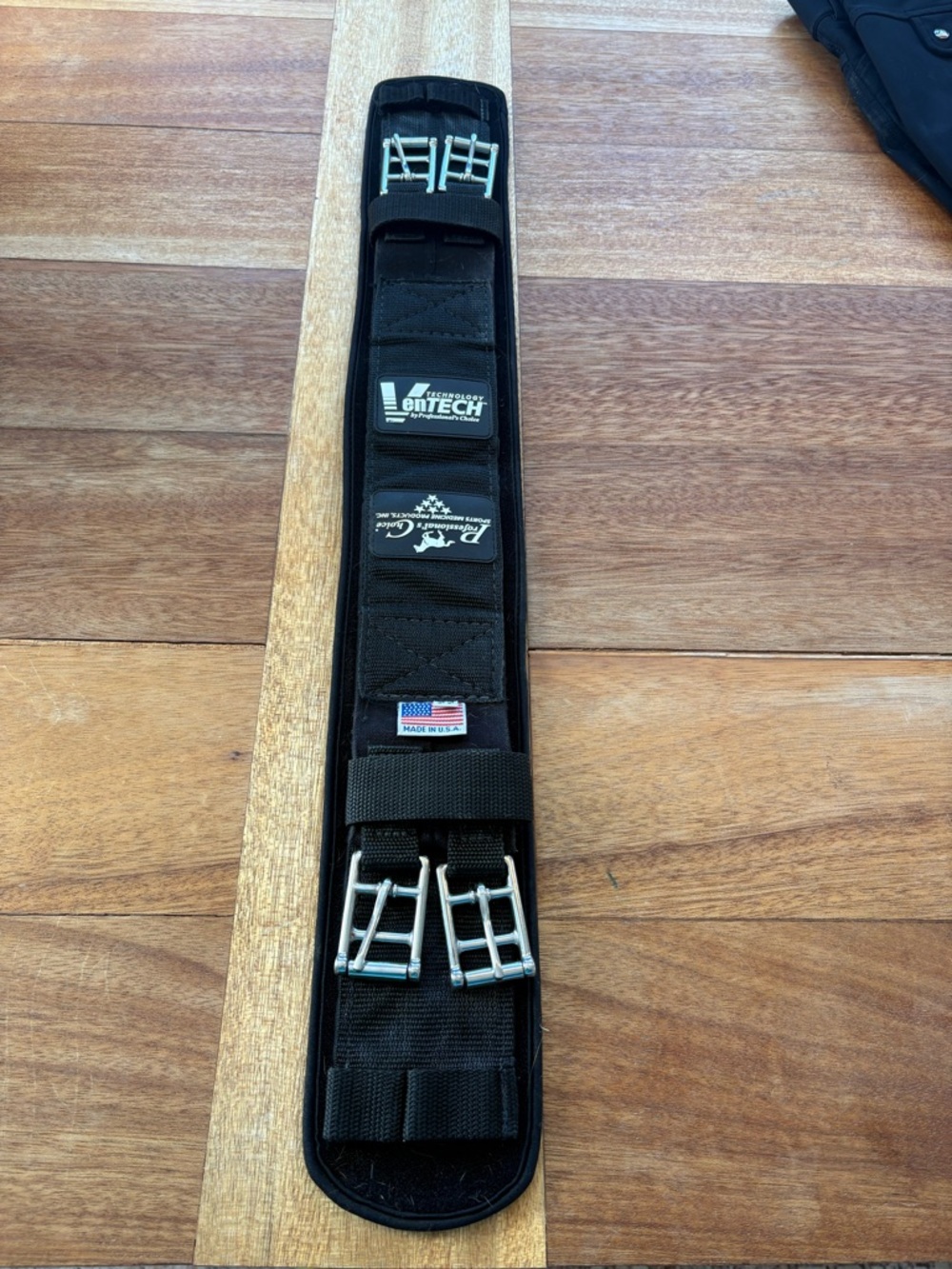 Professionals choice ventech black girth size